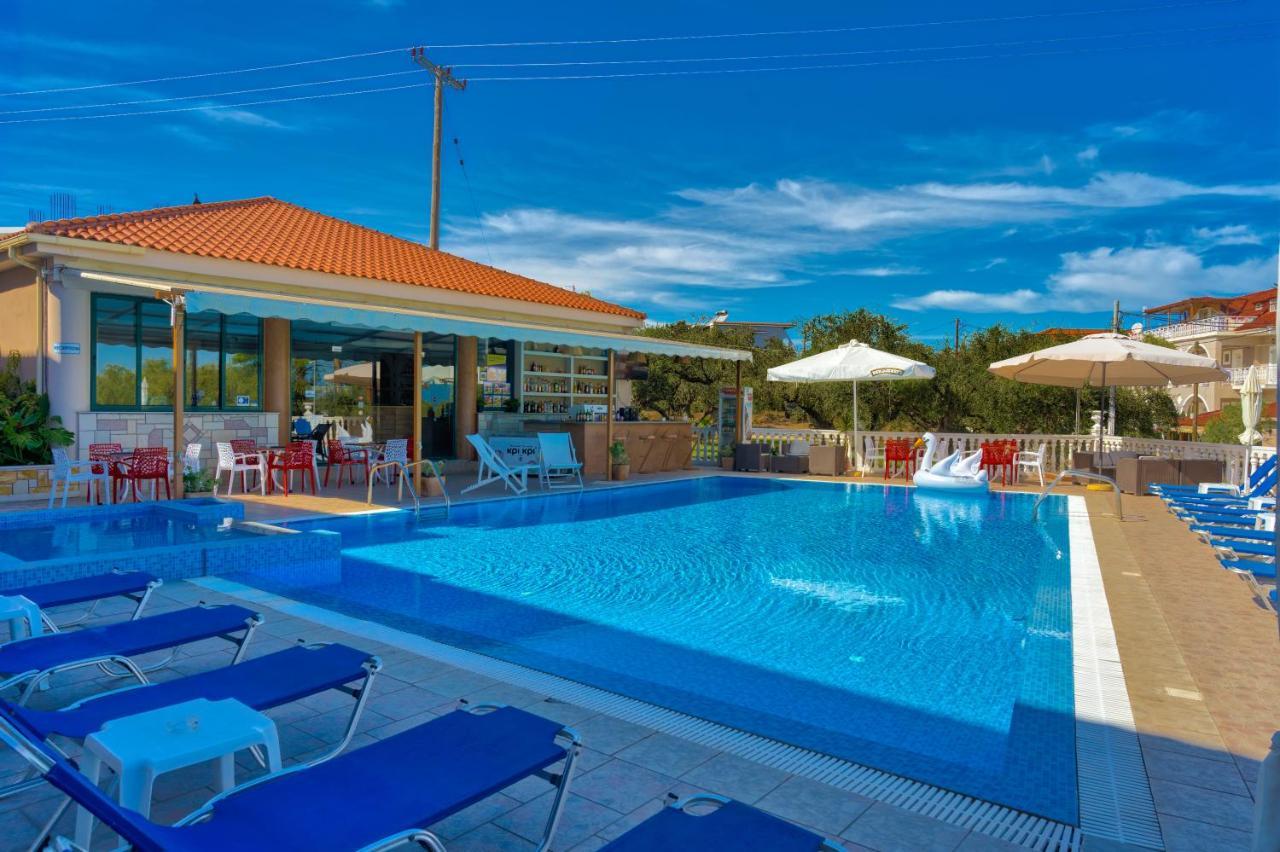 אליקאנאס Kozanos Hotel & Suites מראה חיצוני תמונה