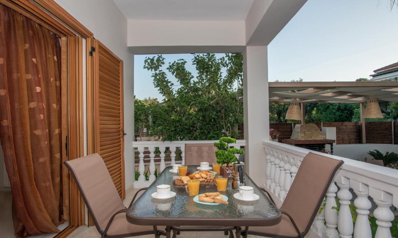 אליקאנאס Kozanos Hotel & Suites מראה חיצוני תמונה