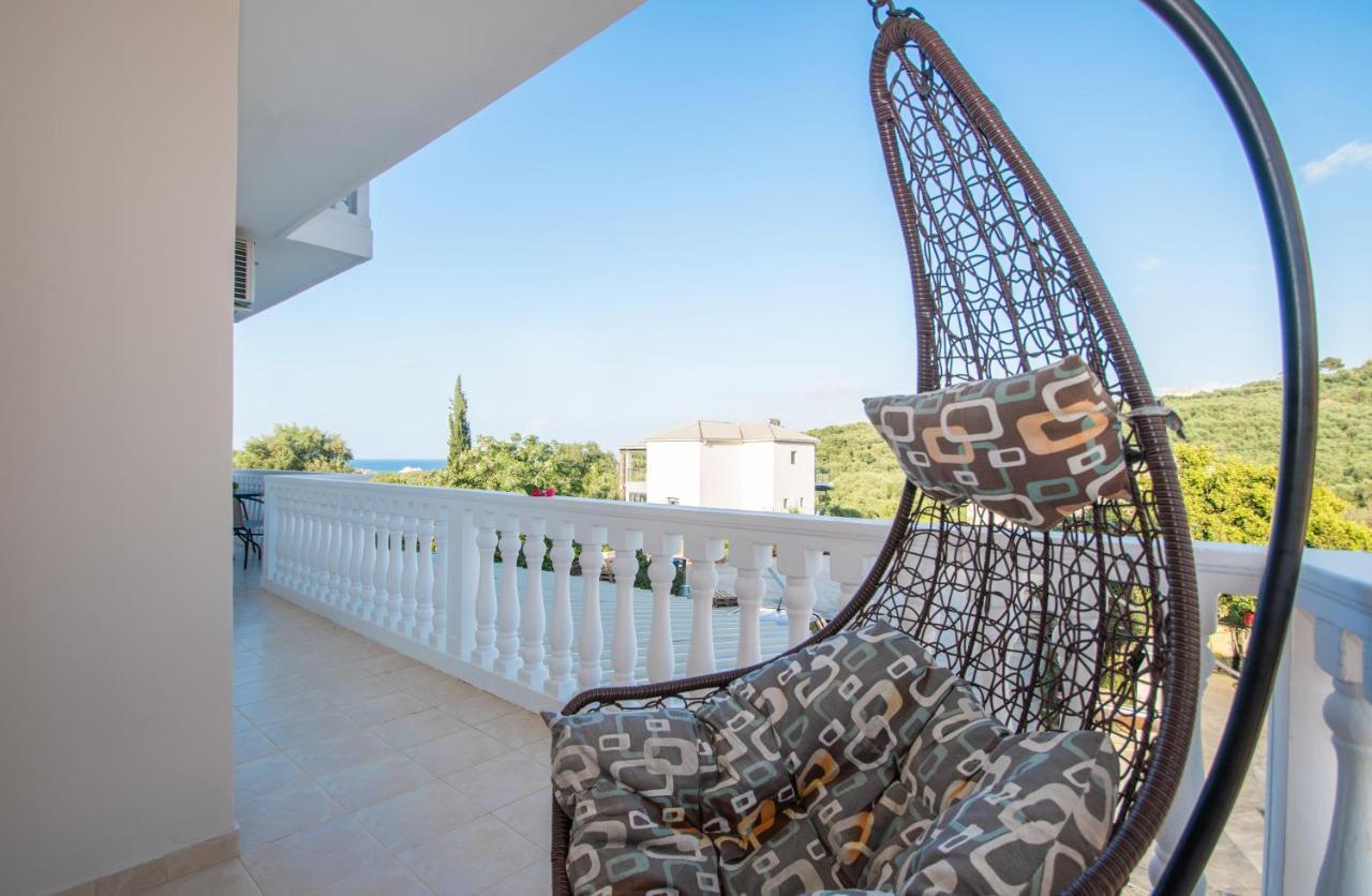 אליקאנאס Kozanos Hotel & Suites מראה חיצוני תמונה